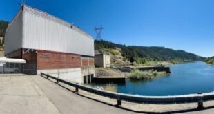 Reclamation refurbishes intake structure at Trinity Powerplant